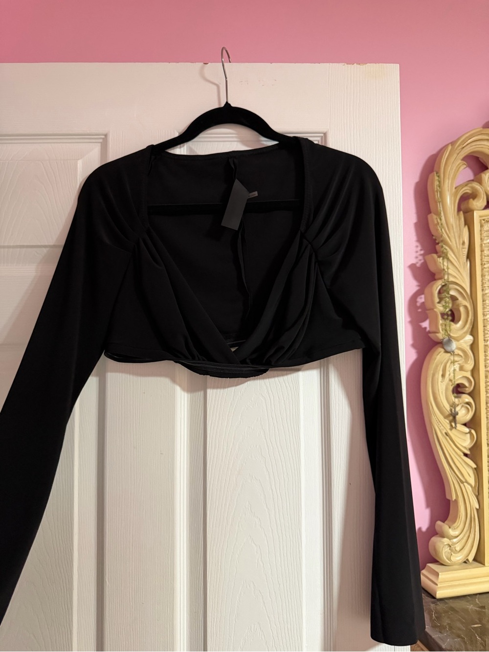Norma Kamali Women’s Black Long-Sleeve Cropped open chest Top